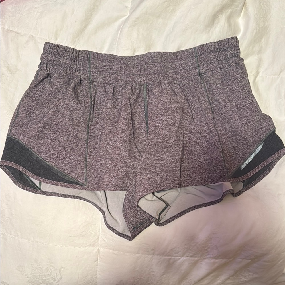 Lululemon Heather Gray Women's Hotty Hot Low Rise 2.5